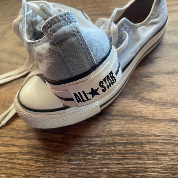 Converse low top size 6 women’s - Picture 2 of 2